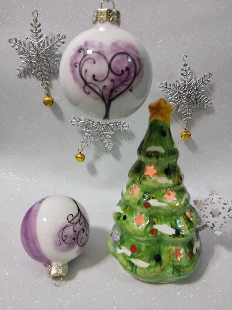 Albero di Natale in ceramica dipinto a mano